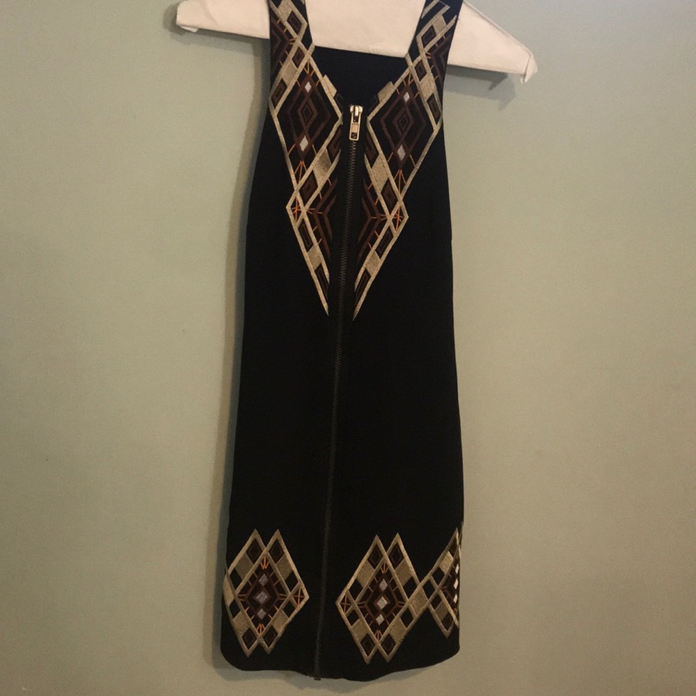 Theme dress